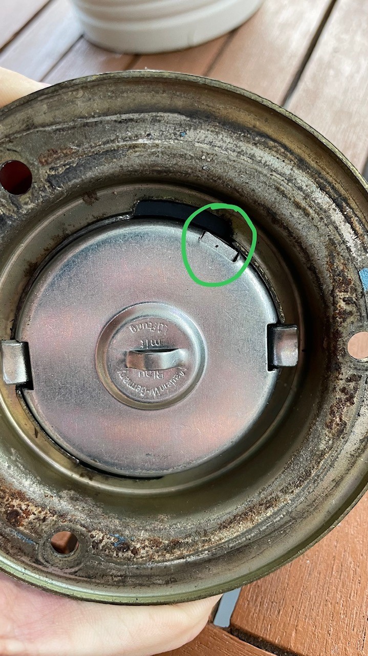 Cliquez sur l'image pour la voir en taille réelle   Nom : 		Gas cap 4.jpg  Affichages :	0  Taille :		320,2 Ko  ID : 			306420