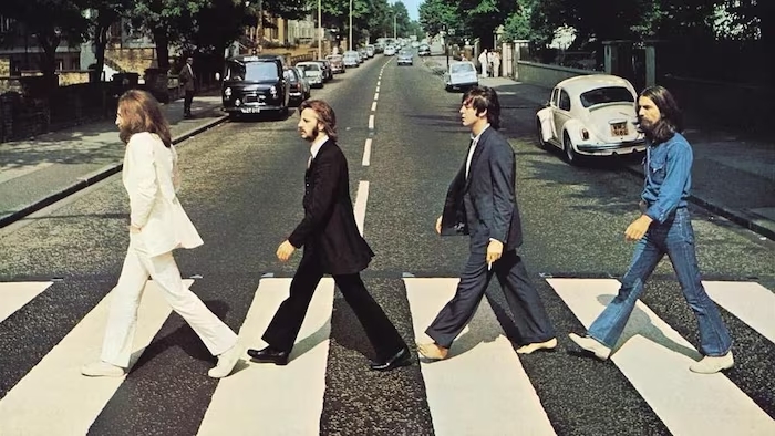 Cliquez sur l'image pour la voir en taille relle 

Nom : 		Beatles.jpg 
Affichages :	77 
Taille :		216,6 Ko 
ID : 			316650